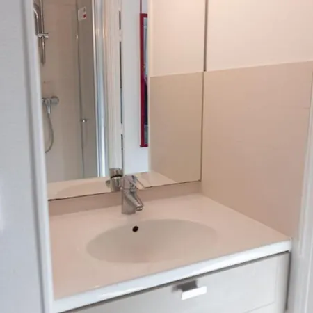 Apartament Bright With Beautiful View In *